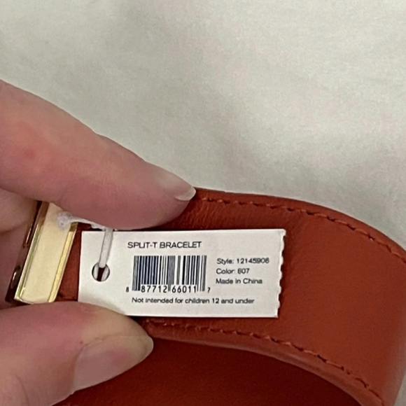 Brand New w/ tag Tory Burch Cuff! Great gift - Picture 5 of 5